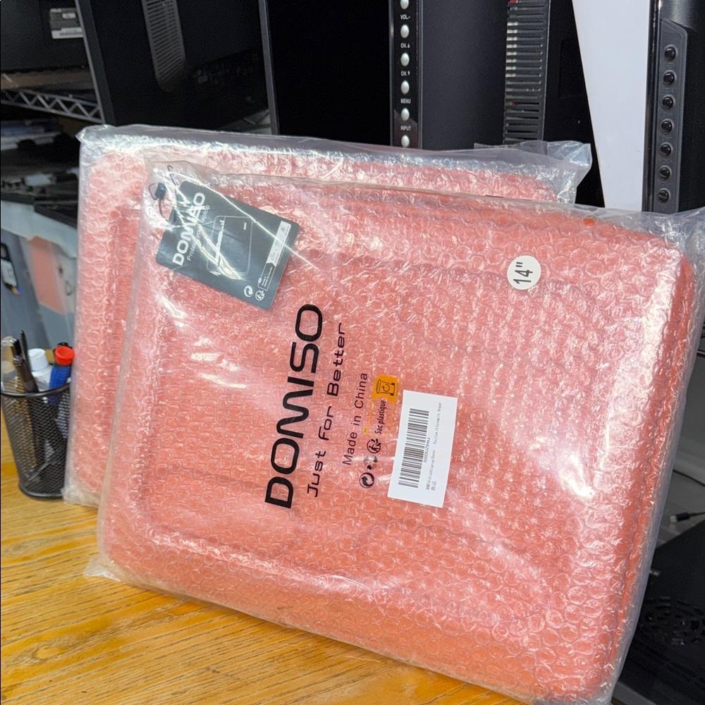 DOMISO 14" Softshell Rose Gold Laptop Sleeve